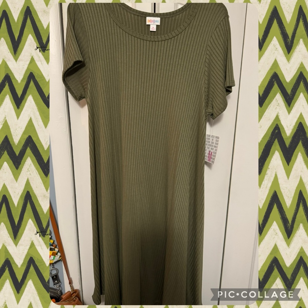 NWT Lularoe ‘Carly’ dress